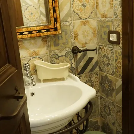 Apartment Festina Lente - *