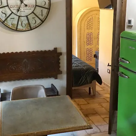 Apartament Festina Lente - *