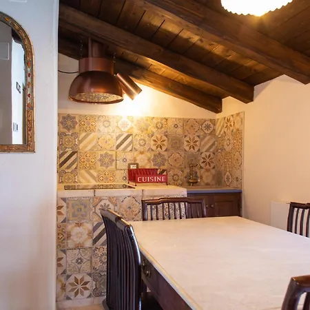 Apartment Festina Lente - *