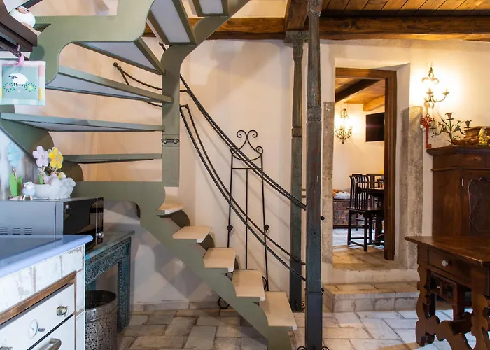 Festina Lente - * Santo Stefano Di Sessanio